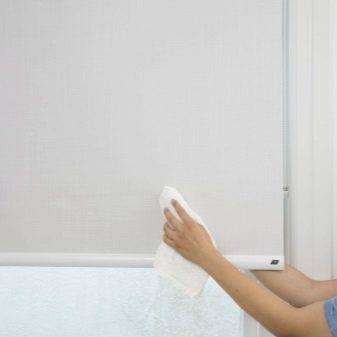 Как выбрать рулонные шторы: конструкция, виды, материалы, дизайн, цвет, комбинирование