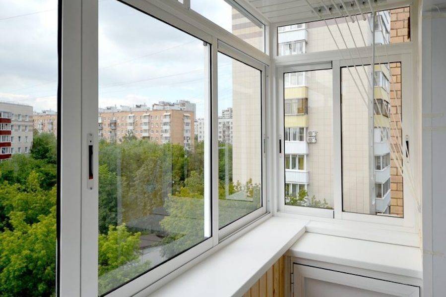 Советы по выбору теплого остекления для балкона и лоджии