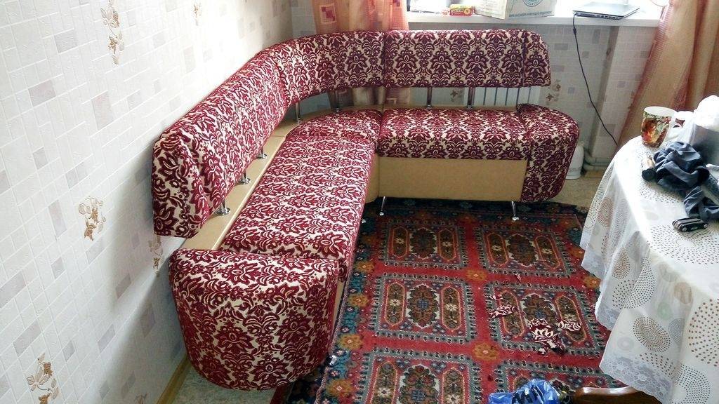 . чехлы на кухонный уголок