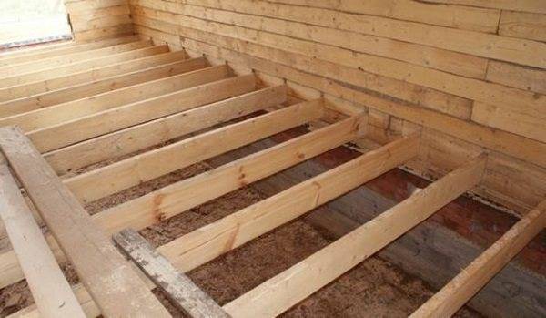 Особенности утепления пола в деревянном доме